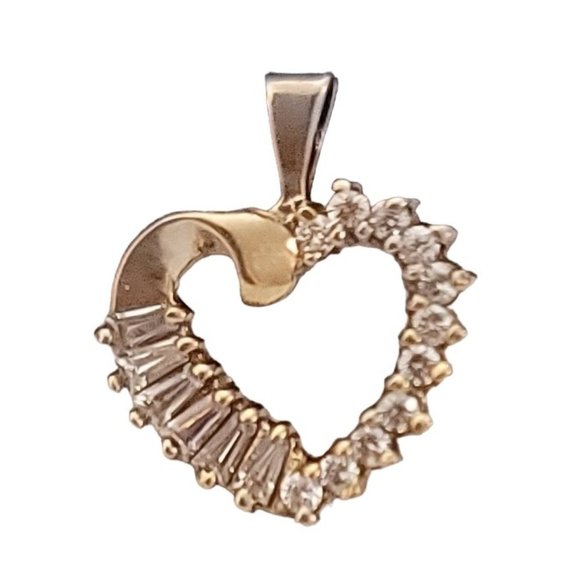 10K Yellow Gold Clear Cubic Zirconia Heart Pendant K847 - Picture 2 of 9